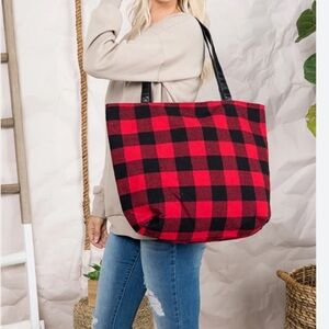 Plaid Bag Red & Black Checkered Tote Bag NWT
L: 14.5" W:22" Handle H:6" W 8”